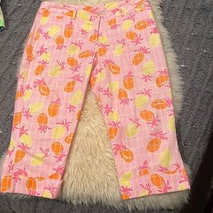 Lilly Pulitzer womens cropped pants size 6. Pink with pineapples
